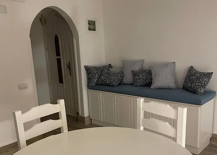 Gamila, Private Direkt Am Mit Garten Und Pool