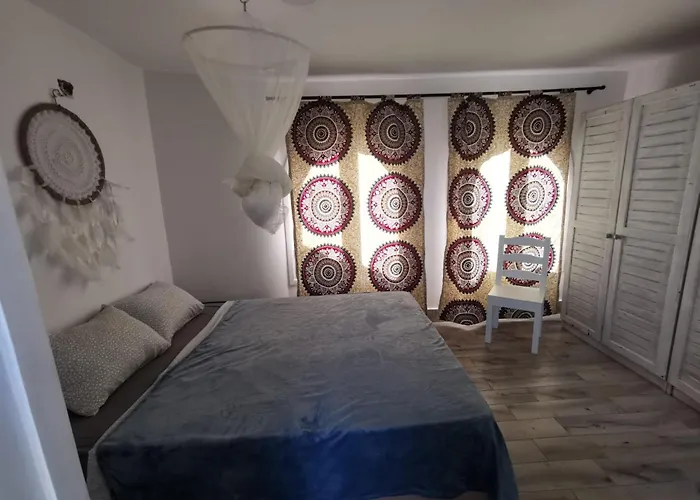 Gamila, Private Direkt Am Mit Garten Und Pool 公寓 *